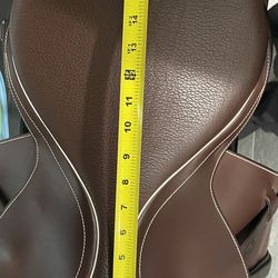 17 Inch English Saddle with Girth, Stirrups, Cover and Metal Stand