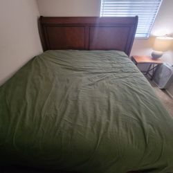 King Bed Frame and box springs