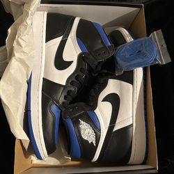 Air Jordan 1 Retro High OG ‘Royal Toe’ Size 9m or 10.5w
