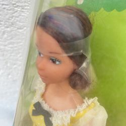 Rare Color Quick Curl Vintage Francie Barbie Doll NRFB 