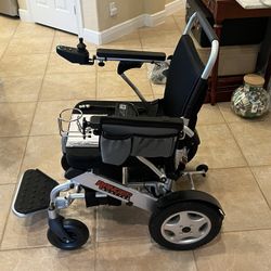 Lightweight Foldable Electric Wheelchair
