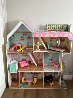 KidKraft Mia’s Pet Loft Dollhouse