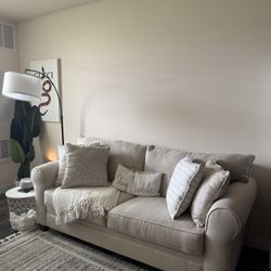Sofa / Loveseat 