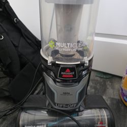 Bissell Vacuum Cleaner