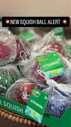 SQUISHY GLITTER BALLS
