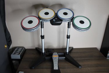 Nintendo Wii The Beatles Rock Band Drums With Dongle 