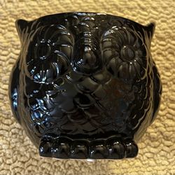 Black Owl Planter 
