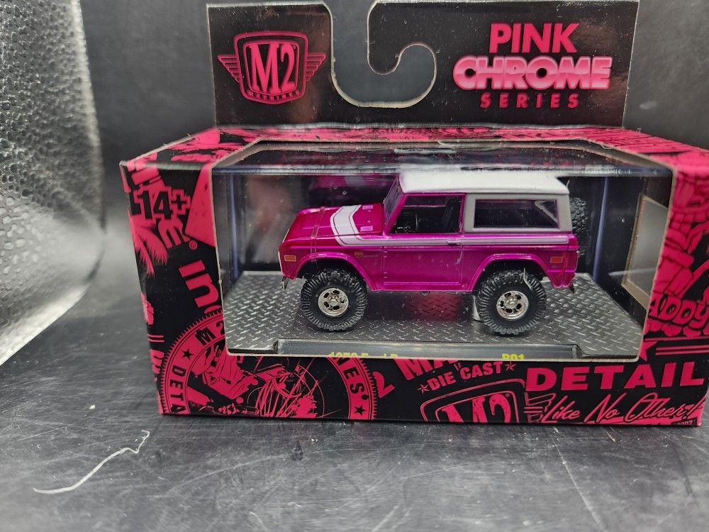 🔥M2 MACHINES 1976 FORD BRONCO PINK CHROME SERIES