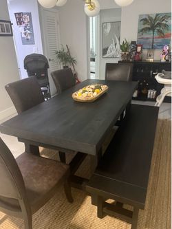 Dining room table