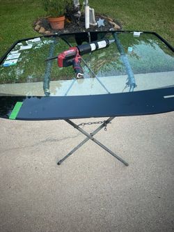 Affordable Front windshield !! Brand New!!