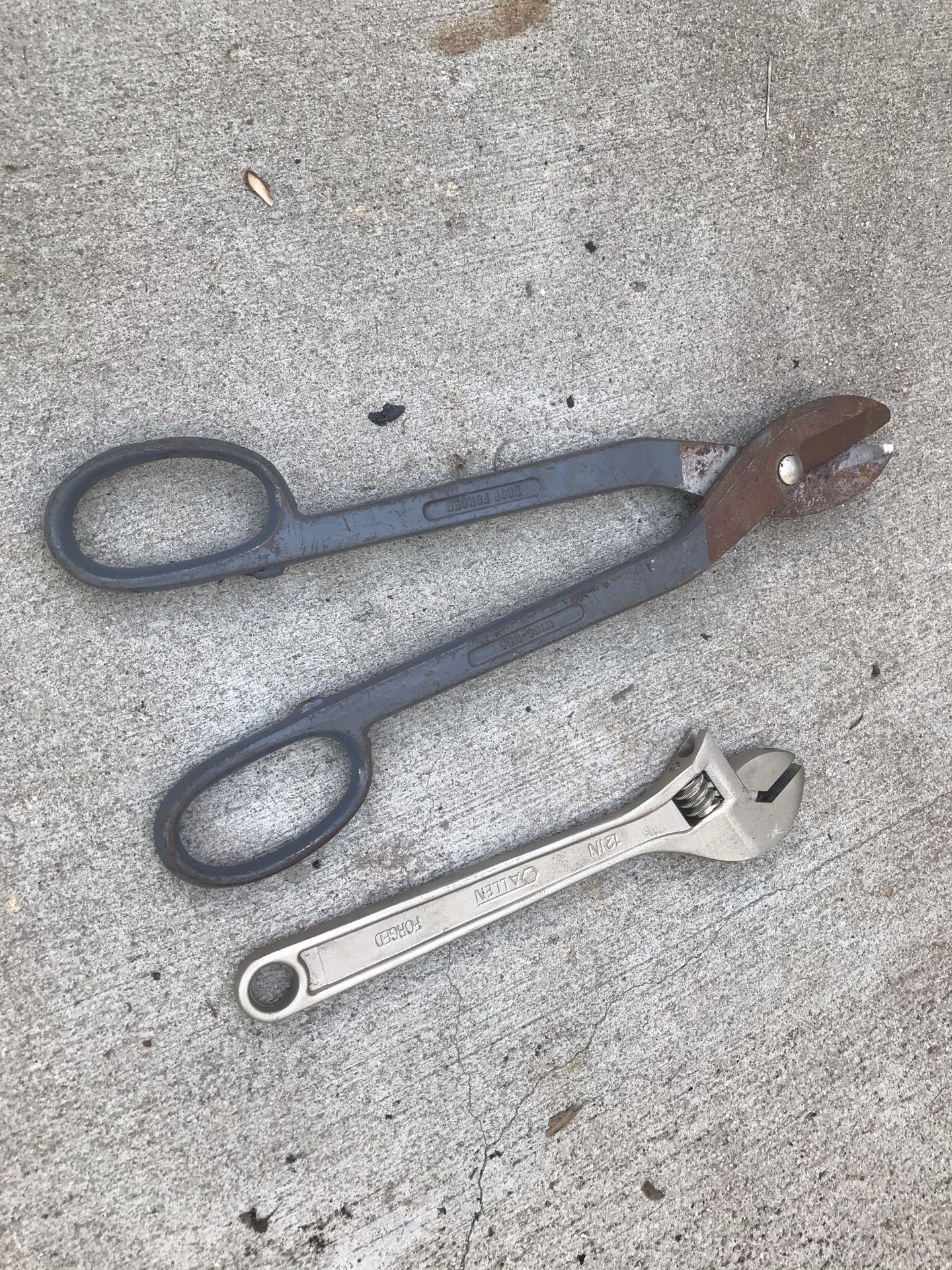 Industrial type metal shears (snips)