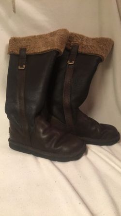 UGG Women’s Boot (Size 7)