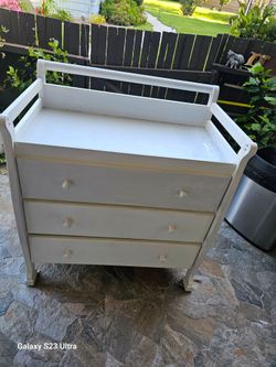 3 drower  dresser  with  changing table  w 36" x H 38" x D 21"