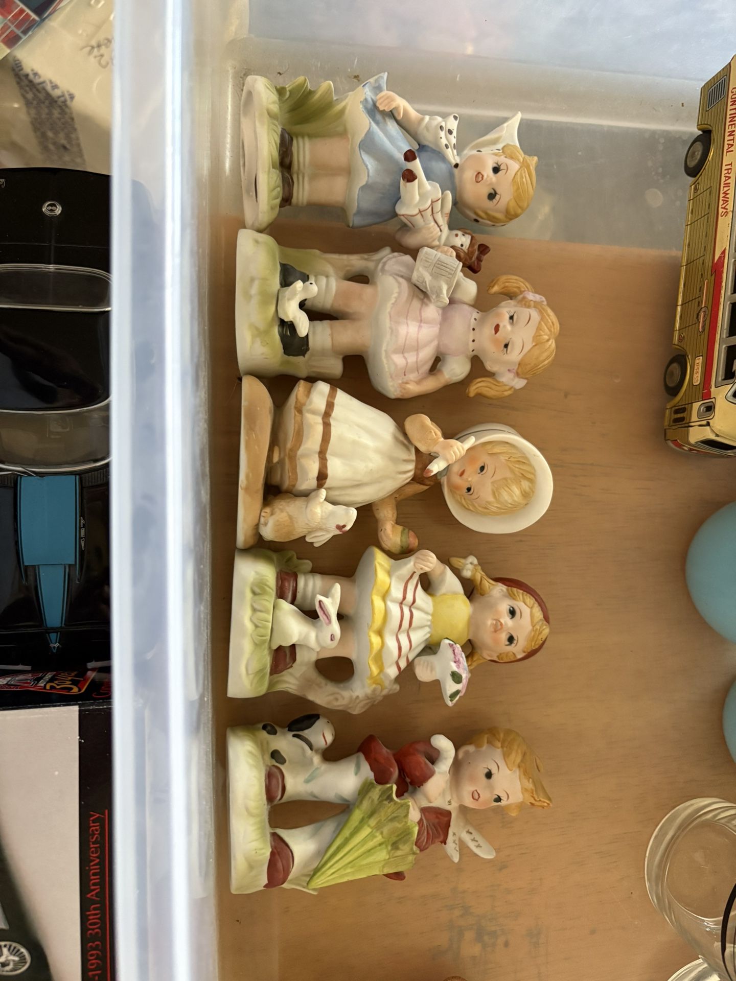 5 Vintage Homco Porcelain Figurines