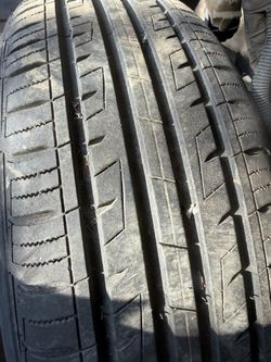 Wheels and tires Nissan