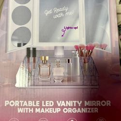 Portable makeup vanity