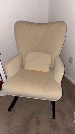 Ivory Rocking Chair With Washable Covers 