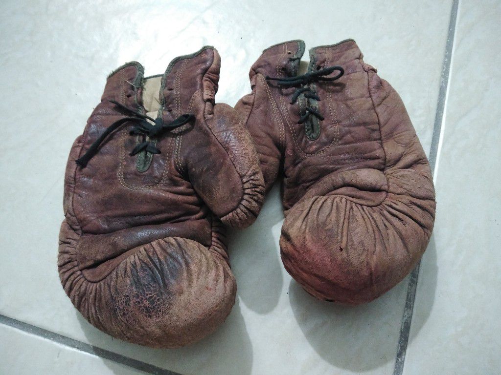 Antique Boxing Gloves