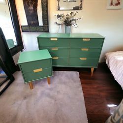 Green Dresser Set