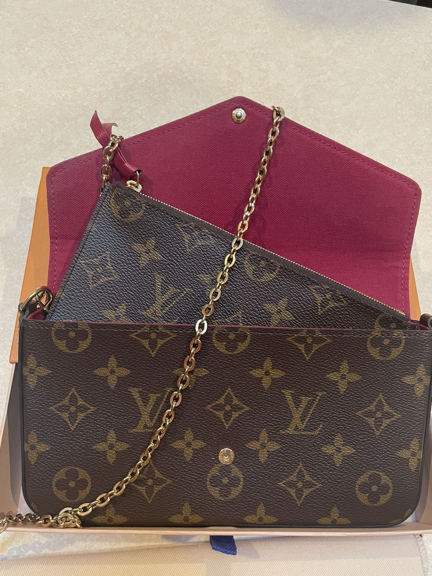 Louis Vuitton Monogram Canvas Pochette Felicie Wallets Handbag Clutch  Article:M61276, Accessorising - Brand Name / Designer Handbags For Carry &  Wear Share …