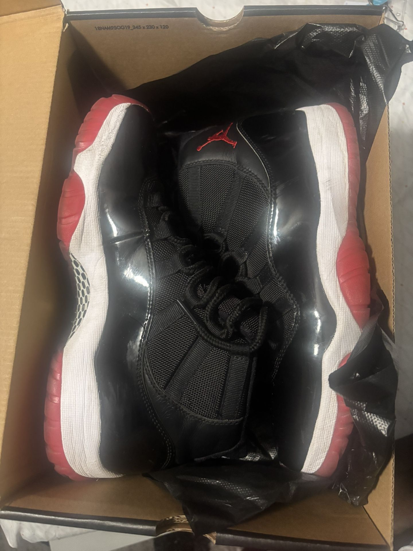 Jordan 11 Bred Slightly Used