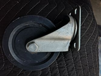 Swivel wheel heavy duty casters
