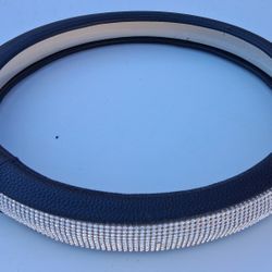 New Rhinestone-Studded Car Steering Wheel Cover
Add some sparkle and style to your ride with this brand-new rhinestone-studded steering wheel cover.