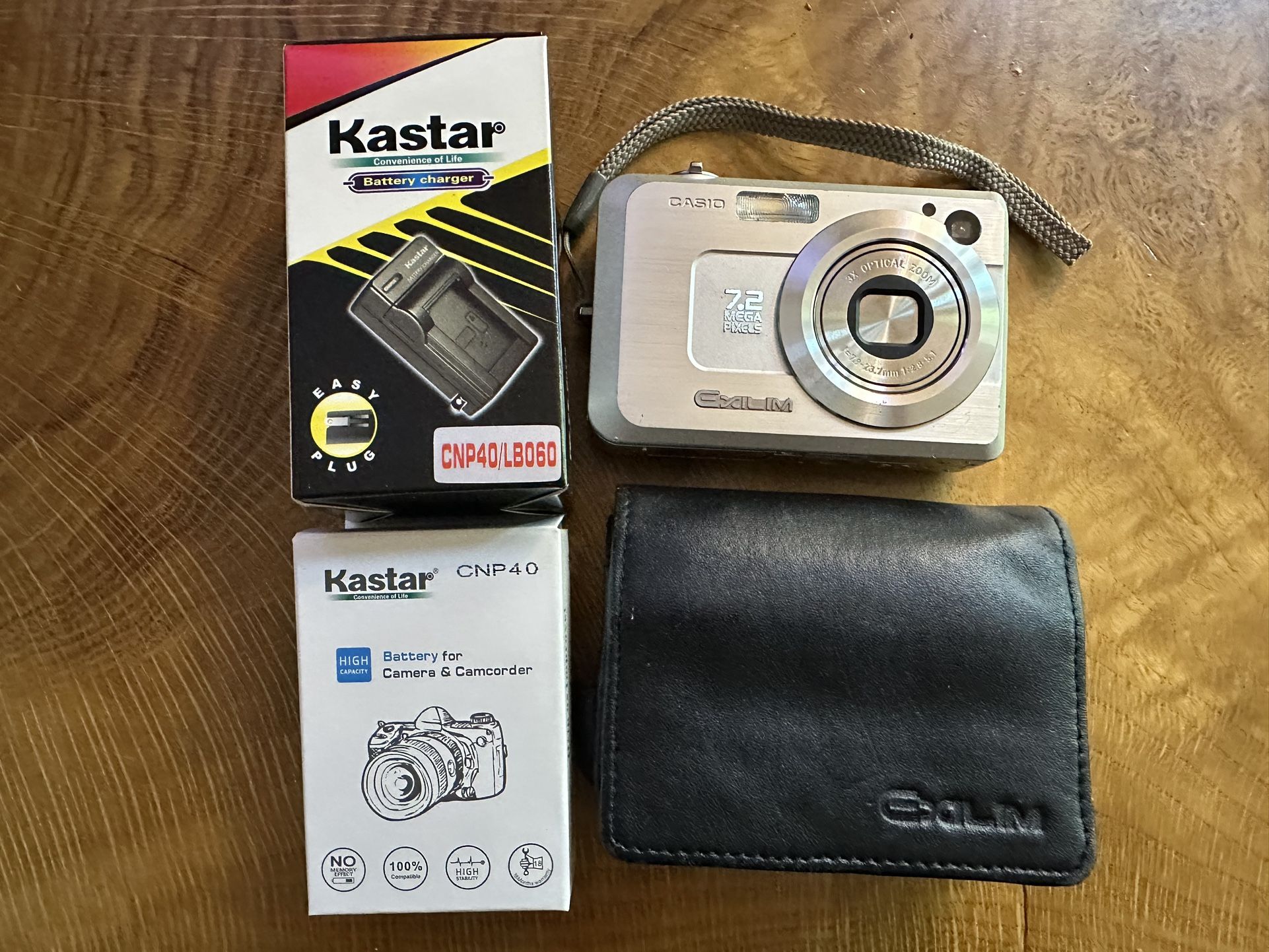 Casio Exilim Zoom EX-Z750 7.2MP Digital Camera Silver