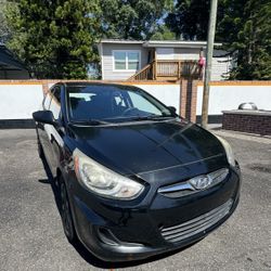 2012 Hyundai Accent