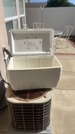 Igloo Hard Cooler 36 plus quart size good shape