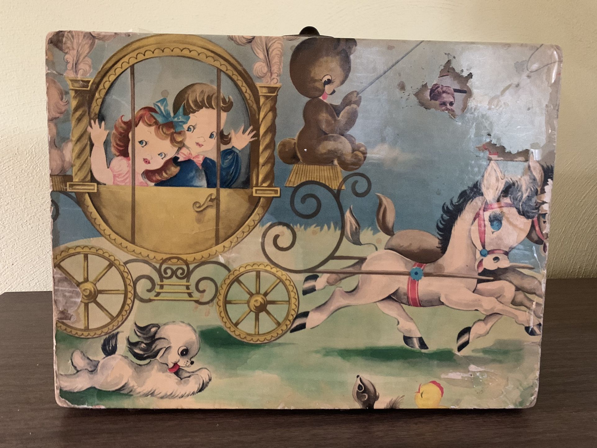 Vintage 50’s Child’s Suitcase