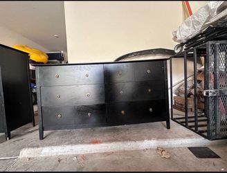 TV BLACK DRESSER