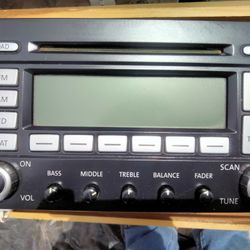 VW Double Din AM/FM CD Player