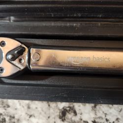 amazon basic torque wrench