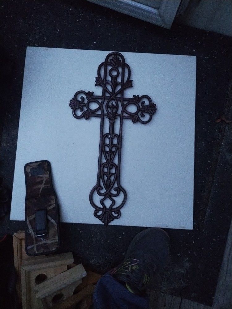 Large Metal Cross