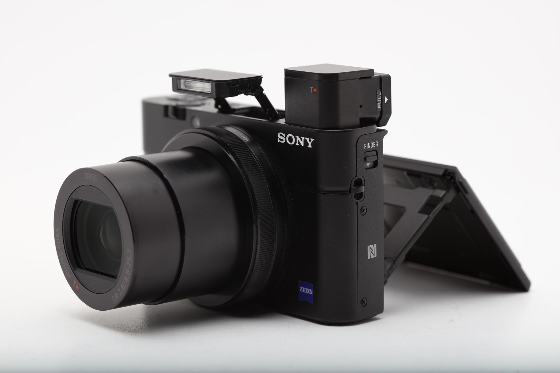 Sony RX100 III | Mint condition LNIB with extra battery and neoprene carrying case