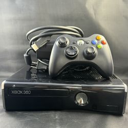 Microsoft Xbox 360 Slim 250GB Model 1439 Console System Bundle