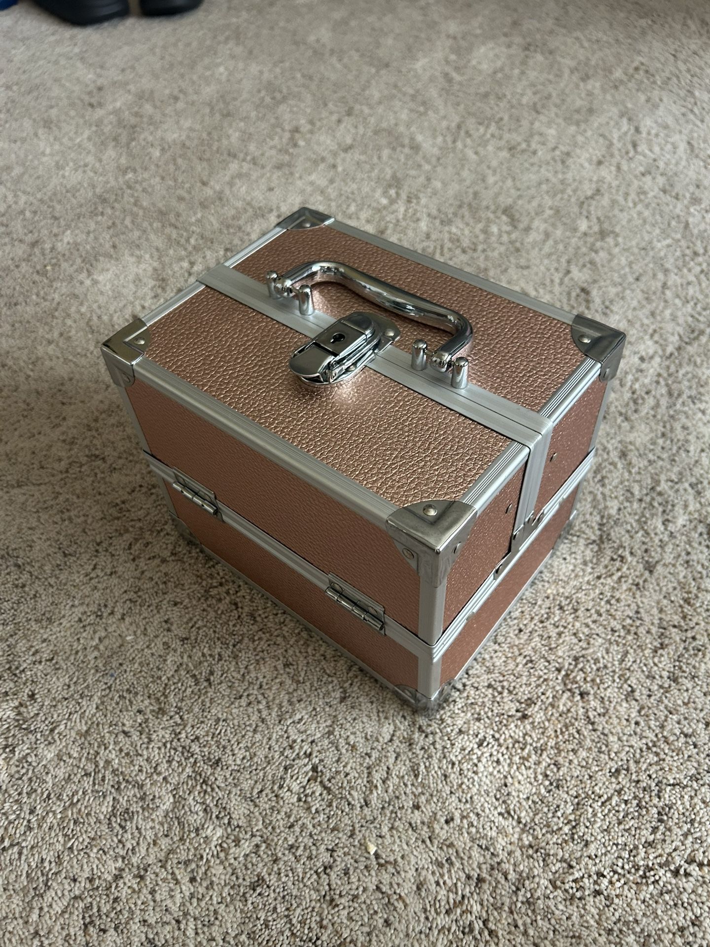 makeup/nail storage