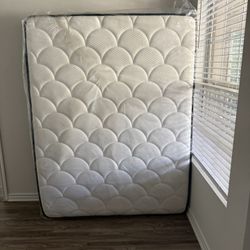 Queen Size Mattress 