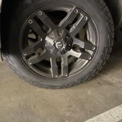 2001 Chevrolet Suburban 1500 LS 4