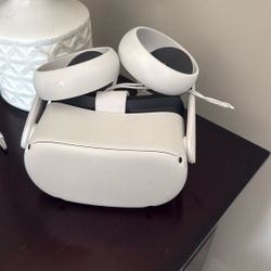 Oculus Quest 2 – VR Headset – Great Condition – $250 OBO