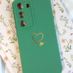 Galaxy S23 green heart phone case