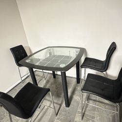 Glass Table With 4 Chairs 