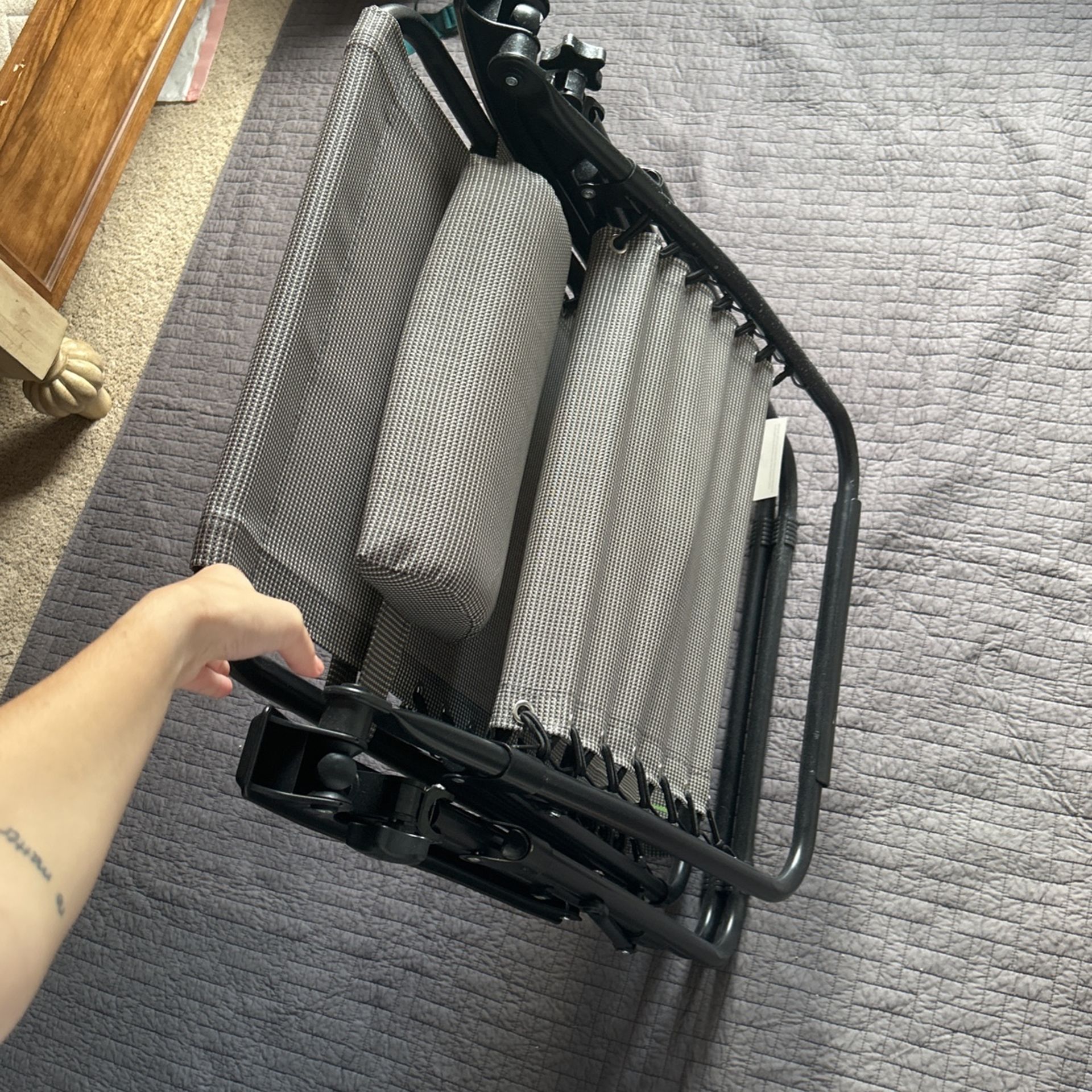 lawn chair