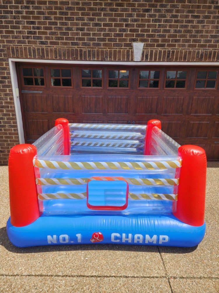 *** BOUNCE HOUSE BOXING RING ***