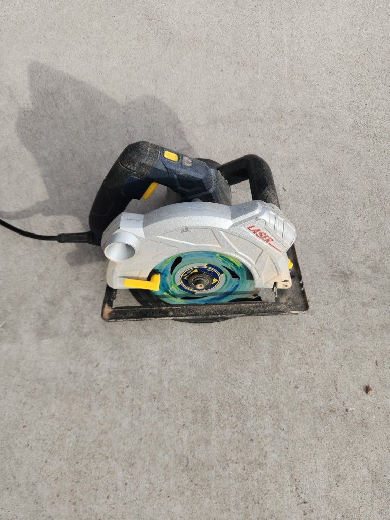Chicago Electric 7 1/4 Circular Saw