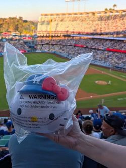 Los Angeles Dodgers MLB Hello Kitty Popcorn Bucket Limited Edition