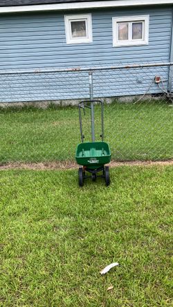 Scott’s spreader