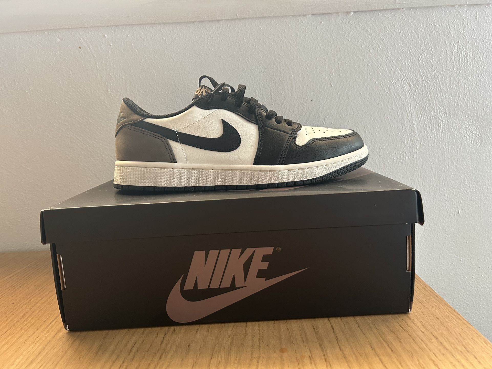 Jordan 1 Mocha Size 9 Mens Mocha Jordan 1 Low Size 9 for $80 in store & online now! main image 3