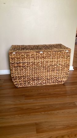 Large Woven Seagrass Storage Basket with Lid
